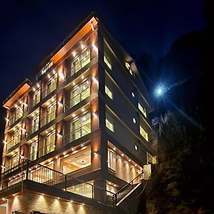 **** Hotel Mountain Valley View By Terraa India